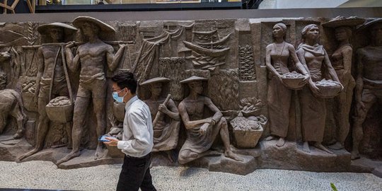 Makna Relief Peninggalan Bung Karno di Gedung Sarinah