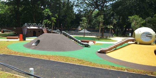 Dishub DKI Ancam Angkut Motor yang Parkir Liar di Tebet Eco Park