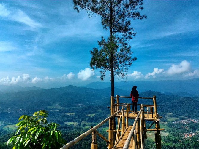 wisata kuningan populer dan menarik destinasi liburan murah dan terjangkau