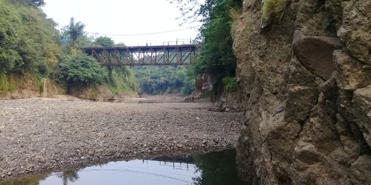 Pertempuran di Jembatan Cisokan: Pesawat Inggris Menembaki Pasukan Sendiri