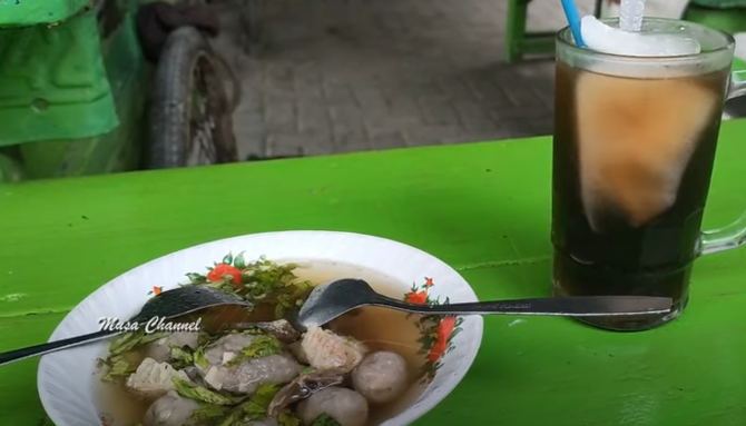 Kisah Inspiratif Bakso Goyang Lidah Kuliner Legendaris Dari Rembang