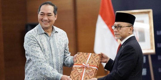 Muhammad Lutfi Resmi Serahkan Jabatan Mendag ke Zulkifli Hasan