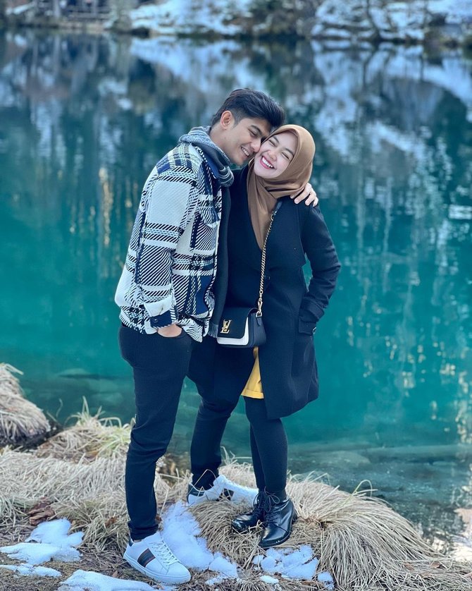 potret ria ricis dan teuku ryan liburan di swiss