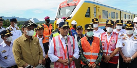 Menhub Budi Dorong Keterlibatan Swasta Bangun Transportasi Layak untuk Masyarakat