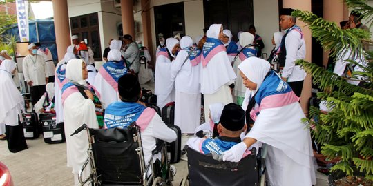 Pesawat Alami Kendala, Keberangkatan Jemaah Haji Kloter 2 Aceh Tertunda 11 Jam