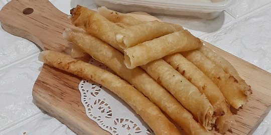 Kreasi Cheese Stick Roll di Jakarta Ini Bikin Pecinta Keju Jatuh Hati