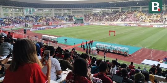 Piala Presiden 2022: Asyik, Kini Nonton Langsung di Stadion Manahan Boleh Bawa Makanan dan Minuman
