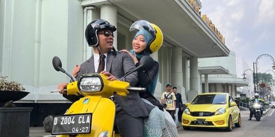 5 Momen Kelulusan Zara Anak Ridwan Kamil,Tangis Haru hingga Dibonceng Vespa Sang Ayah