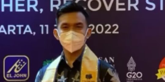 Disebut Laki-Laki Tulang Lunak, Pria Ini Buktikan Dirinya Bisa Sukses