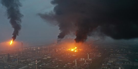 Kebakaran Pabrik Kimia di Shanghai, 1 Orang Tewas