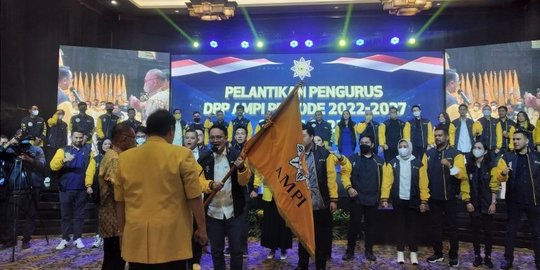 Didukung Nyapres, Airlangga Minta Pengurus AMPI Siap Tempur di Medsos dan Lapangan