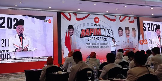 PKS Tegaskan Tak Kapok dan Baper Berkoalisi Lagi dengan Gerindra