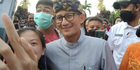 Menteri Sandiaga Prediksi Kunjungan Wisman ke Bali Kembali Normal dalam Tiga Tahun