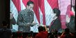 Rakernas II PDIP, Jokowi Terima Potongan Tumpeng dari Megawati