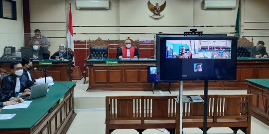 Didakwa Terima Suap Rp400 Juta, Hakim Itong Dijerat Pasal Berlapis