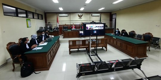 Sidang Perkara Hakim Itong, JPU KPK Diminta Lewatkan Pembacaan Dakwaan Kedua