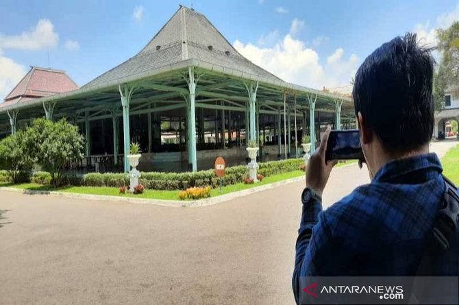 istana pura mangkunegaran surakarta