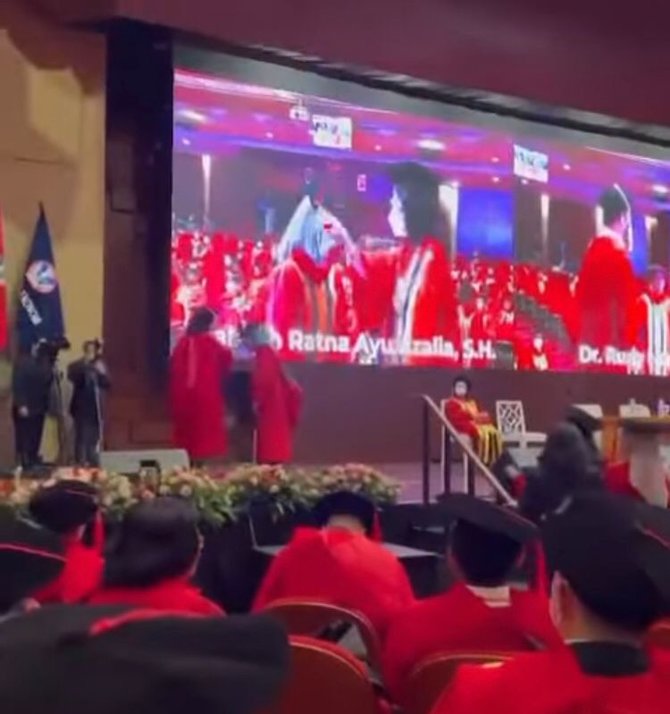 nabilah ayu wisuda