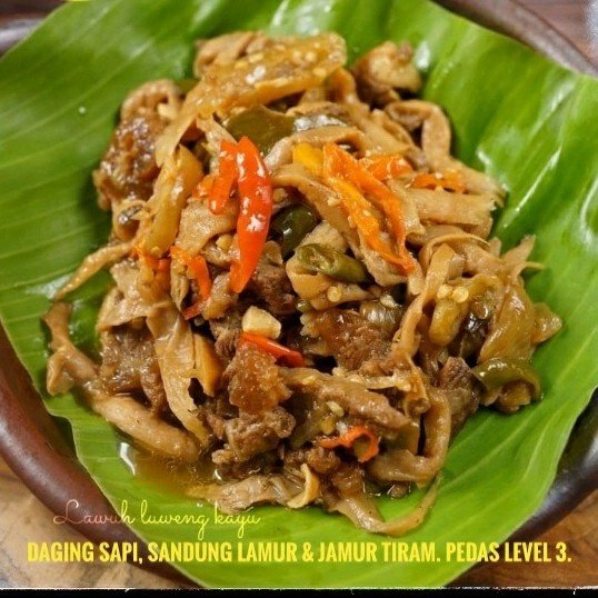 oleh oleh spesial khas yogyakarta deretan oseng mercon ini punya level pedas juara