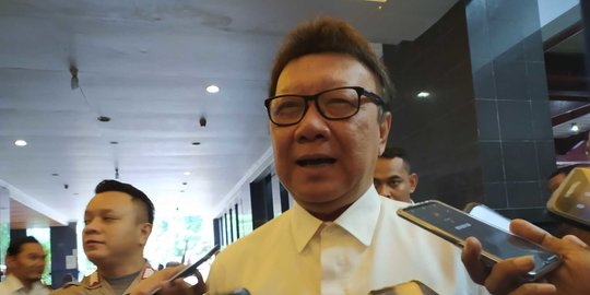 Update Kesehatan Tjahjo Kumolo: Tidak Koma, Tapi Harus Dirawat Intensif di RS