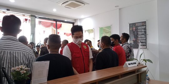 Usai Pelimpahan Tahap Dua, Indra Kenz Ditahan di Rutan Mabes Polri