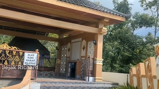 makam didi kempot di ngawi