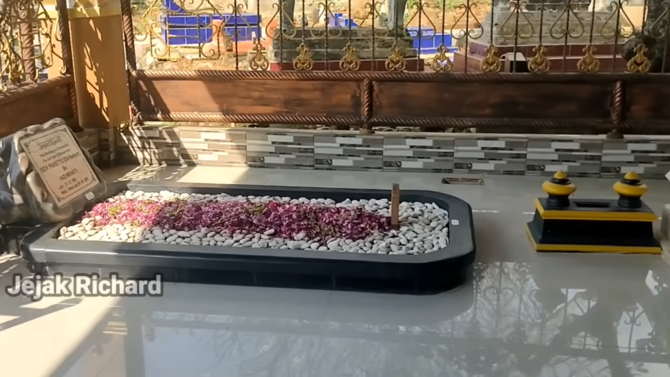 makam didi kempot di ngawi