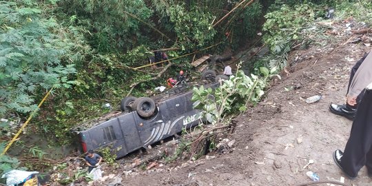 Bus Rombongan SD Terjun ke Jurang di Tasikmalaya, 3 Tewas