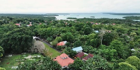 Kepingan Surga Nyata di Desa Liya Togo Wakatobi