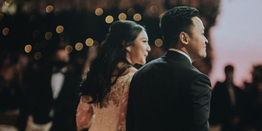 Mewah Banget, Ini 5 Potret Resepsi Pernikahan Putri Tanjung dan Guinandra Jatikusumo