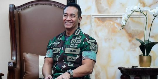 Jarang Tersorot, Ini Potret Panglima TNI Andika Bersama 7 Saudara Laki-lakinya