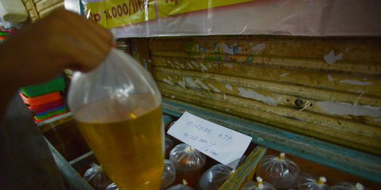 Pabrik Minyak Goreng Curah Kemasan di Tangerang Digerebek Polisi