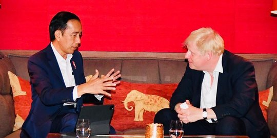 Jokowi & PM Inggris Boris Johnson Sepakat Perkuat Kerja Sama Bidang EBT dan Pangan