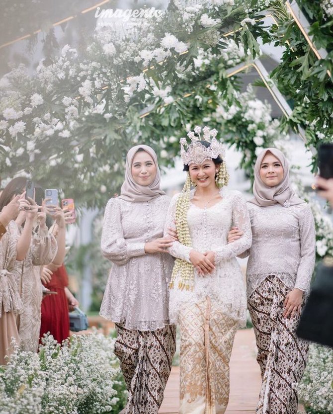 pernikahan adinda adzani