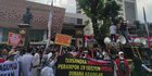 Korban KSP Indosurya Beraksi Depan Mabes Polri: Rampok Rp15 T Bebas, Dimana Keadilan