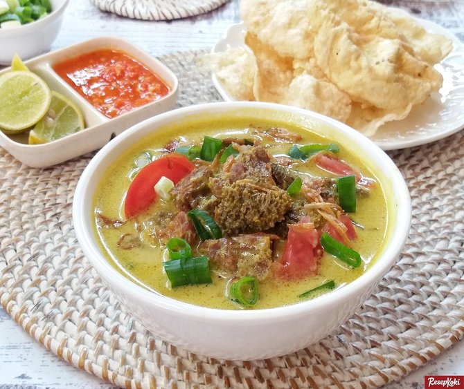 ilustrasi soto daging kuning bogor