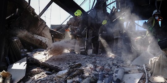 Rusia Sebut yang Dirudal Gudang Senjata dari AS-Eropa, Bukan Mal Ukraina