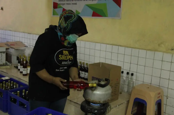 siropen telasih surabaya sirup tertua di indonesia