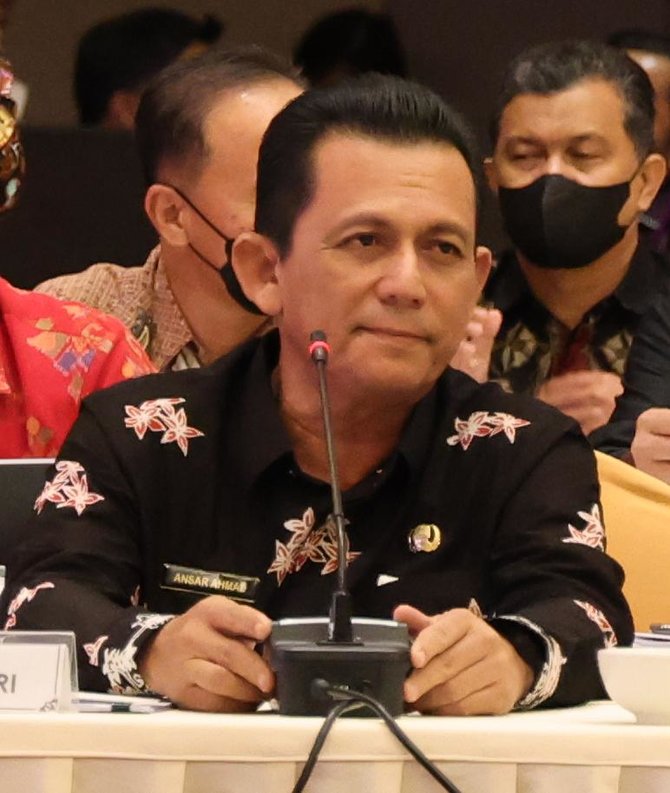 gubernur kepulauan riau h ansar ahmad menghadiri acara puncak rakorgub se sumatera tahun 2022