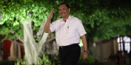 Menko Luhut Klaim Harga Minyak Goreng Curah di Jawa-Bali Sesuai HET, Rp14.000/Liter