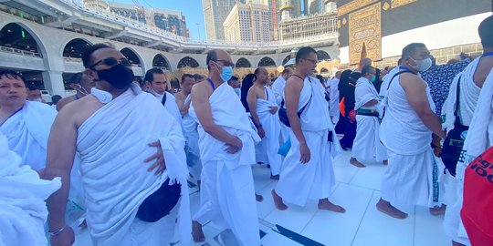 Tiba di Mekkah, Menteri Agama Langsung Melaksanakan Umrah Wajib