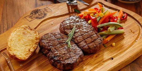 6 Resep Steak Daging Sapi Lezat Ala Restoran Empuk Bikin Nagih