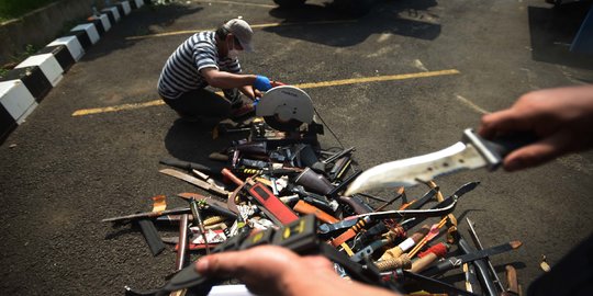 Kejari Jakarta Timur Musnahkan Barang Bukti 302 Kasus Kejahatan Kejari Jakarta Timur Musnahkan Barang Bukti 302 Kasus Kejahatan