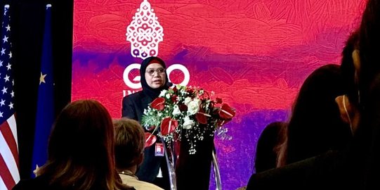Di Tengah Jadwal Sidang Kode Etik, Lili Pintauli Wakili Indonesia Bicara Antikorupsi