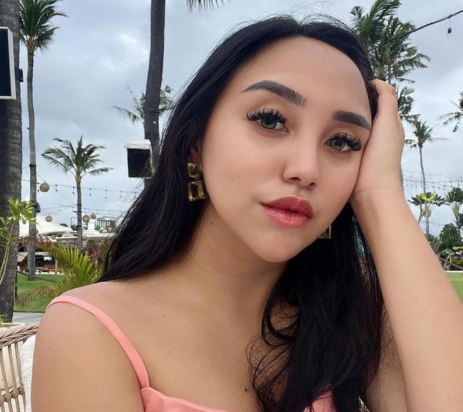 foto foto terbaru salmafina sunan yang dipuji cantiknya kelewatan