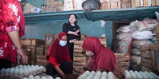 Puan Borong Telor Asin di Brebes: Buat Tambahan Lauk Makan Nanti