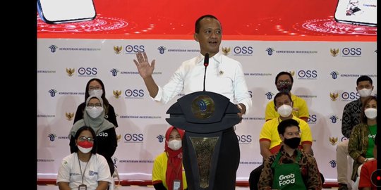 Menteri Bahlil Beri 550 Nomor Induk Berusaha ke Pelaku UMKM