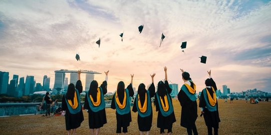 Ucapan untuk Wisuda Sahabat yang Berkesan dan Penuh Makna