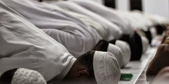 Pemkot Bandung Sampaikan Aturan Salat Iduladha di Masjid, Boleh Tanpa Jarak