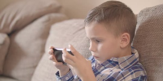 Pentingnya Menerapkan Keamanan Digital bagi Anak-anak